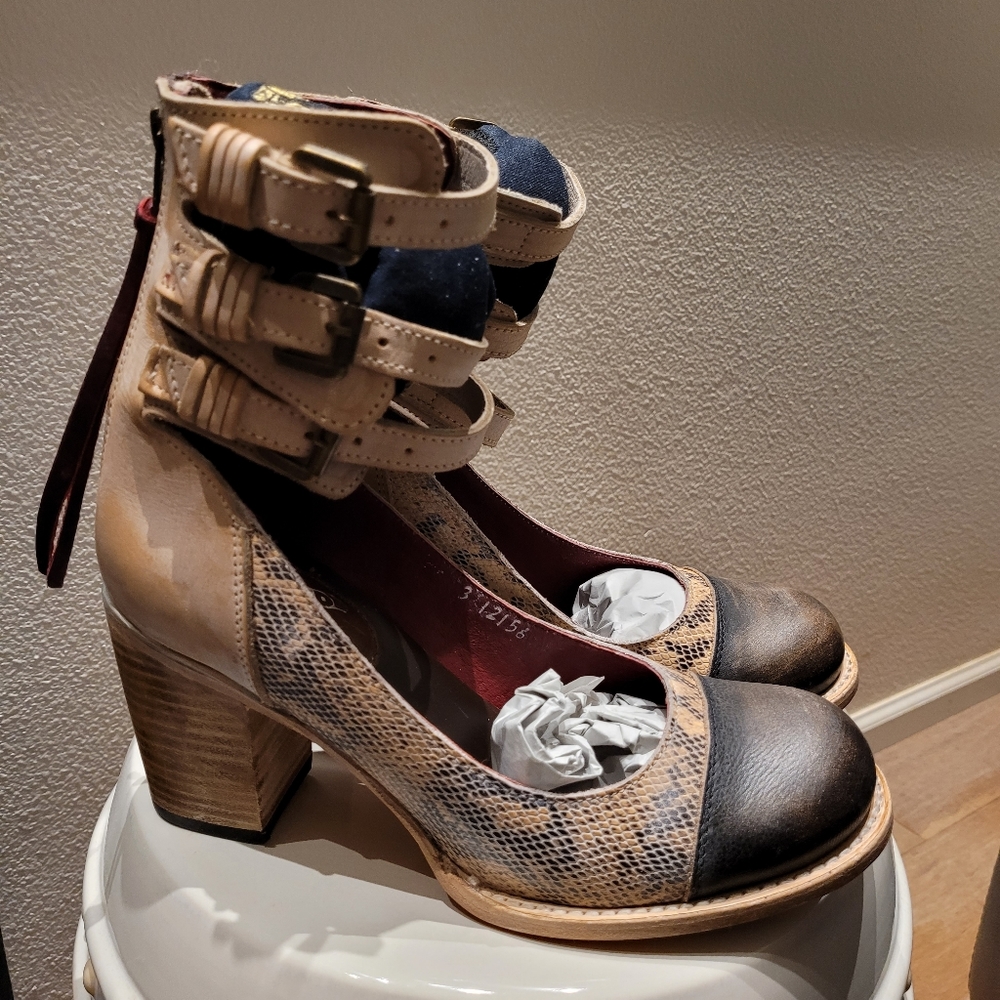 Freebird "Bonnie" Shoe Size 9